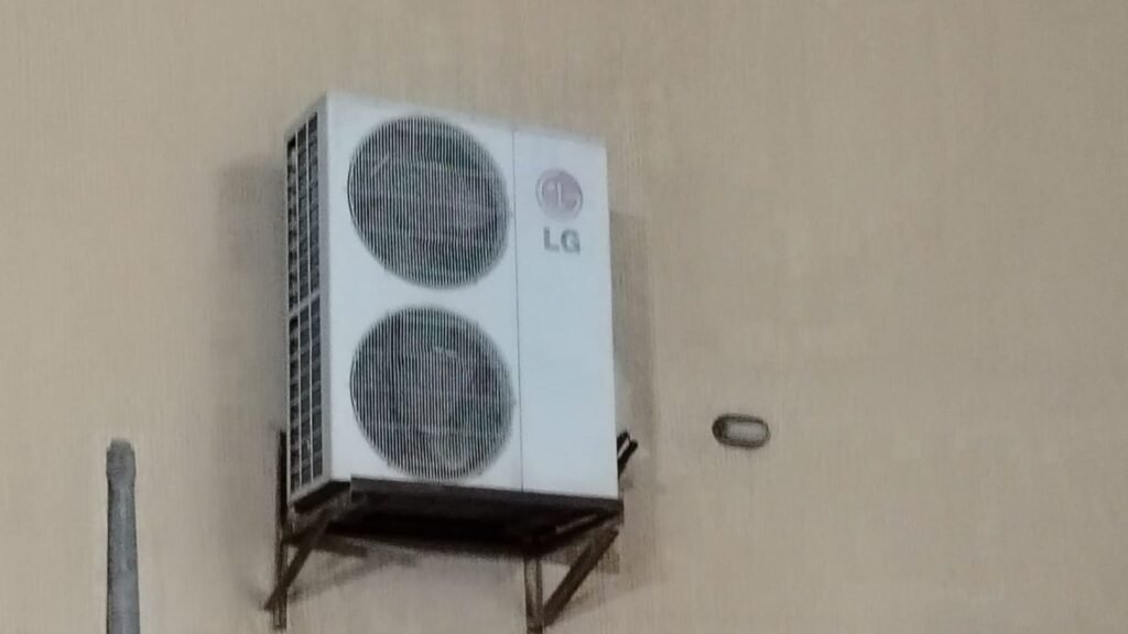 مكيفات مستعملة في الخبر